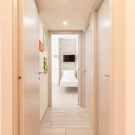 Apartament Hostly- Don Bosco Light *