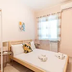 Hostly- Don Bosco Light Apartament