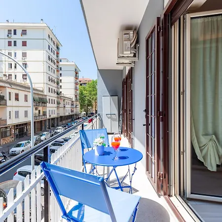 Apartment Hostly- Don Bosco Light Rome