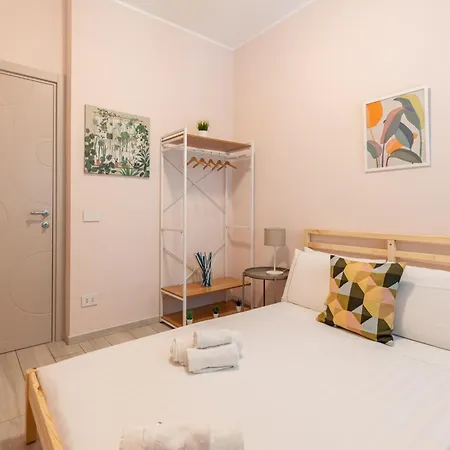 Apartment Hostly- Don Bosco Light Rome