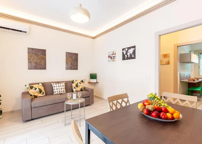 Apartment Hostly- Don Bosco Light Rome