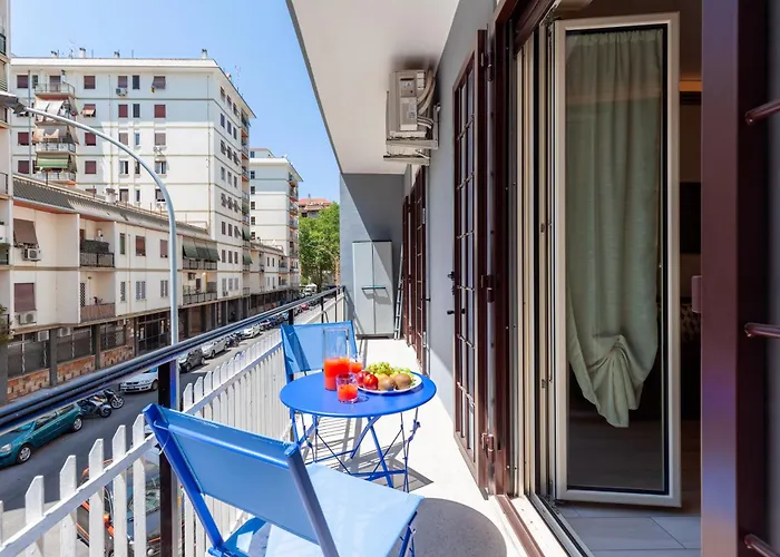 Apartment Hostly- Don Bosco Light