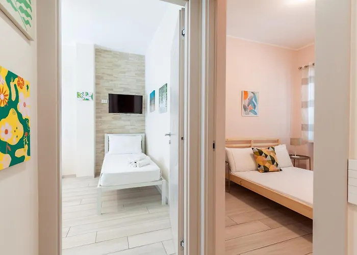 Apartment Hostly- Don Bosco Light Rome